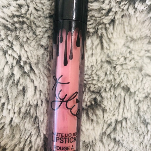 Authentic Kylie Matte Lipstick - Picture 2 of 4